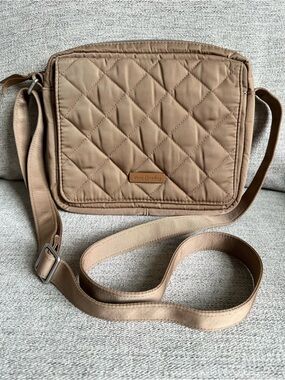 Vera Bradley Medium Hipster in Meadowlark Tan Performance Twill